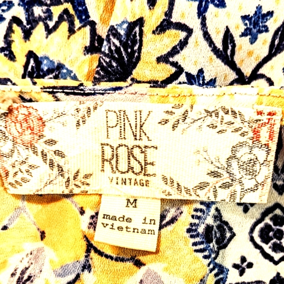 🌞 Short Sleeve Lavender and Yellow Tie Front Top by Pink Rose - Picture 4 of 6